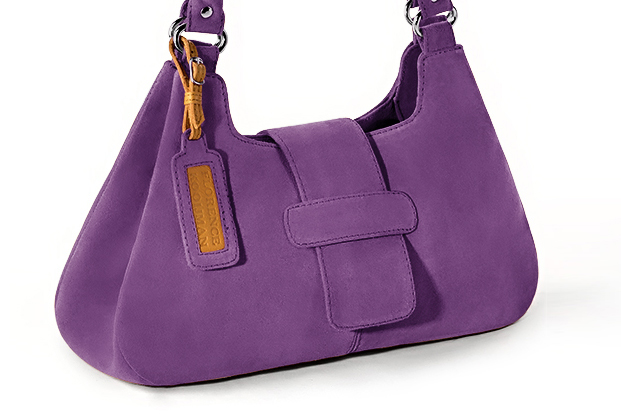 Handcrafted women's luxurious elegant handbag in premium amethyst purple leather. Perfect for elevated everyday style.   
                Choose from our luxurious collections of leather and fabric to perfectly match your handbags to your outfits.